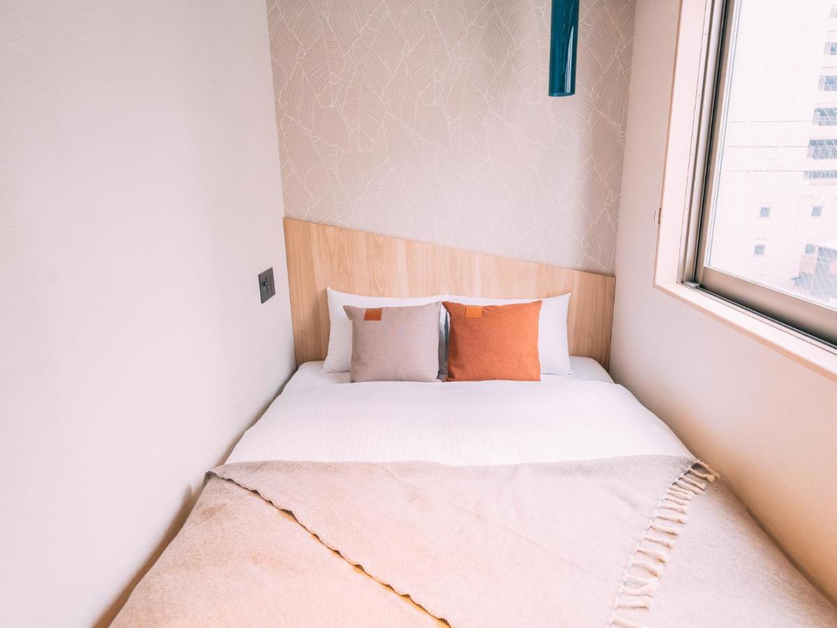 R Hotel-The Atelier Shinsaibashi East Осака Экстерьер фото